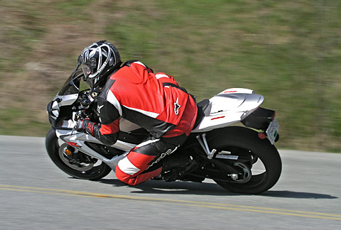 Спортбайк Suzuki GSX-R600. Продажа спортбайков.